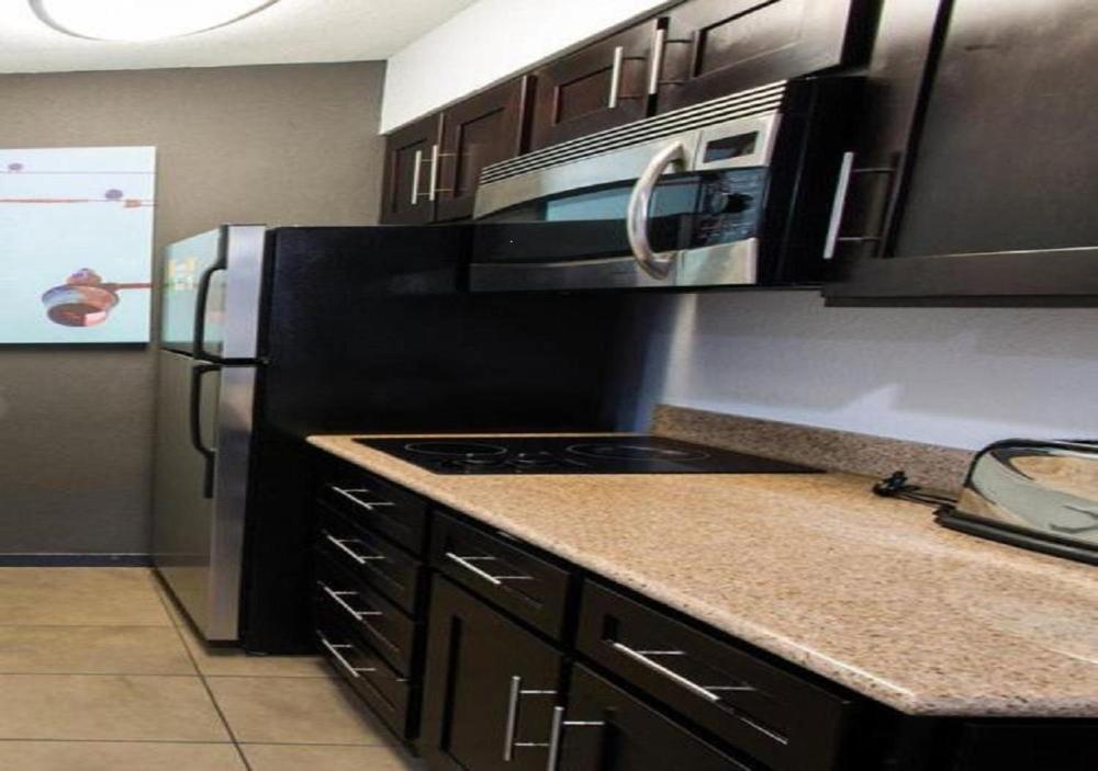 One-Bedroom King Suite interior
